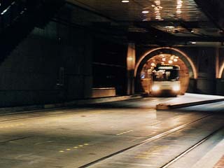 トロリーバス・トンネルの写真