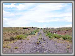 アリゾナ州ルート６６の荒い路面 - Navajo Route 66 Across the Cattle Ground