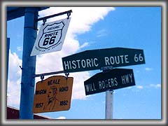 ルート６６を表わす標識たち - Various Signs of Route 66 Frontier Motel Truxton Arizona